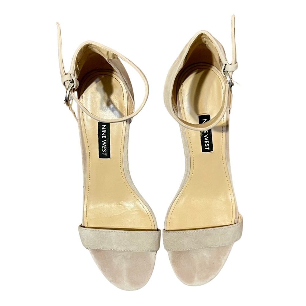 EUC Women’s Nine West Beige Women's Sandals Size 7